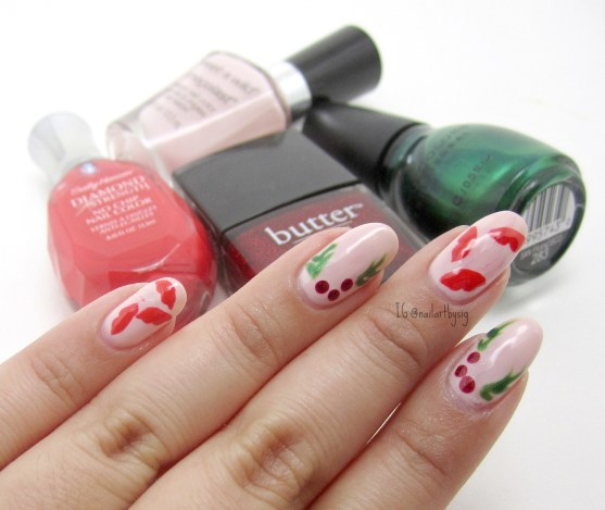 mistletoe-mani-christmas