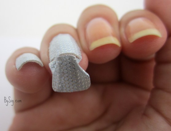 essie-how-to-nail-sticker